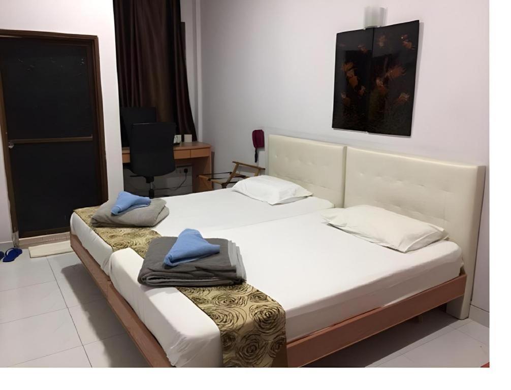 Lai Ming Hotel Cosmoland Singapore Exteriör bild